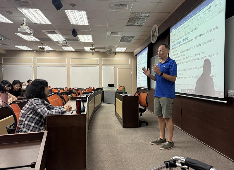 南華大學辦理國際事務英語與禮儀工作坊 提升國際服務品質