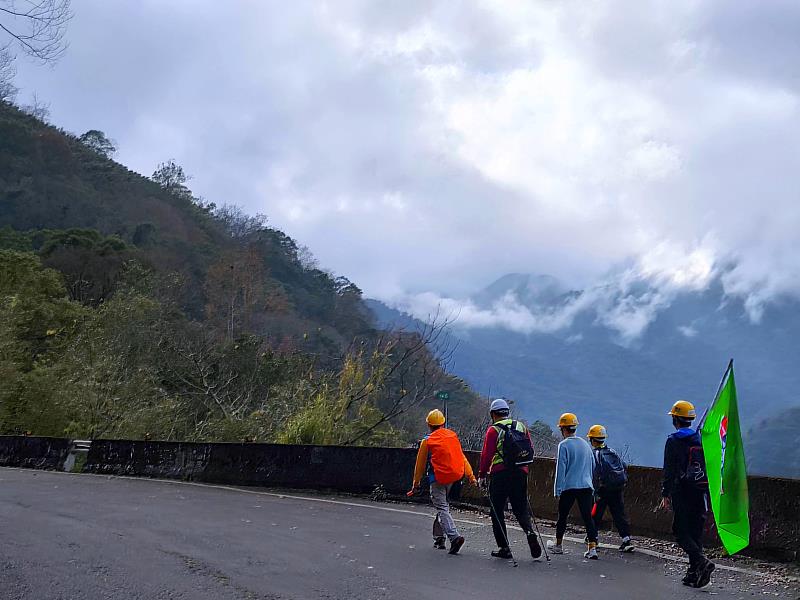 探訪美麗的台七線山林