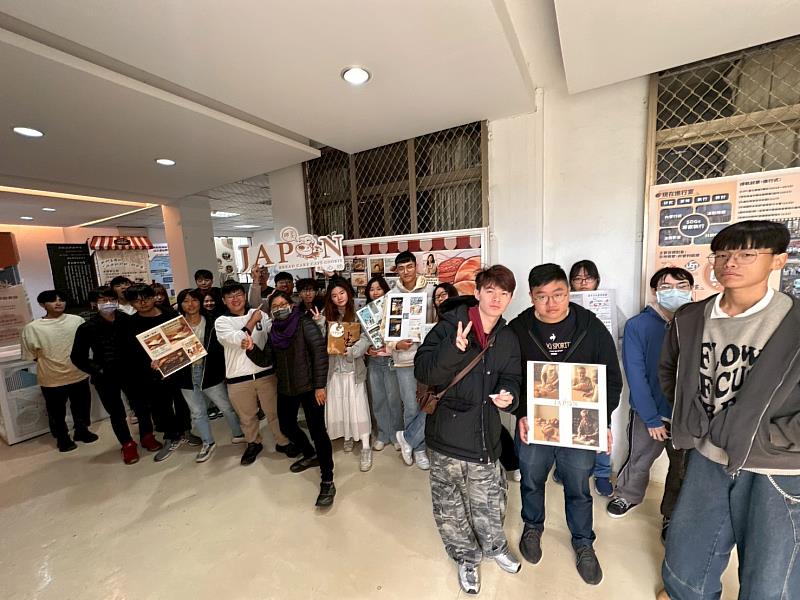 公廣系以AI行銷烘焙品牌,並舉辦成果展秀出學生創意。