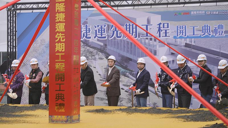 謝市長與侯市長共同執鏟動土。