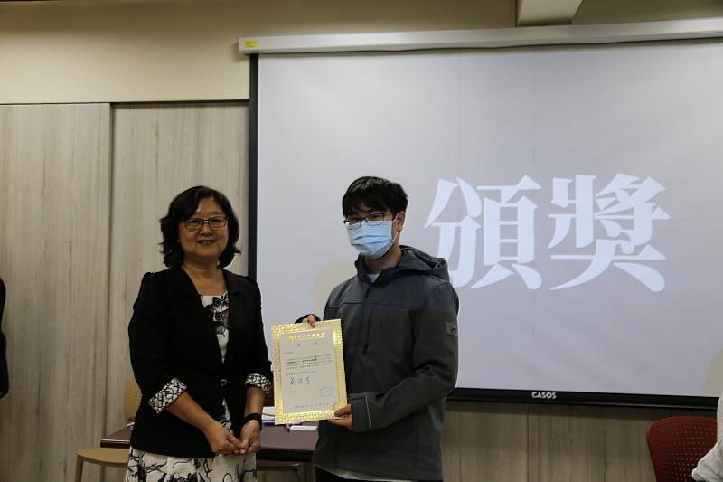 南大USR計畫主持人歐陽誾老師公布本次競賽前5名。