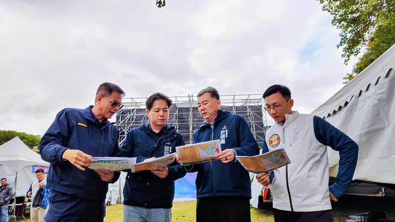 副市長邱臣遠與警察局長許頌嘉及警察局幹部至活動會場進行現場會勘。