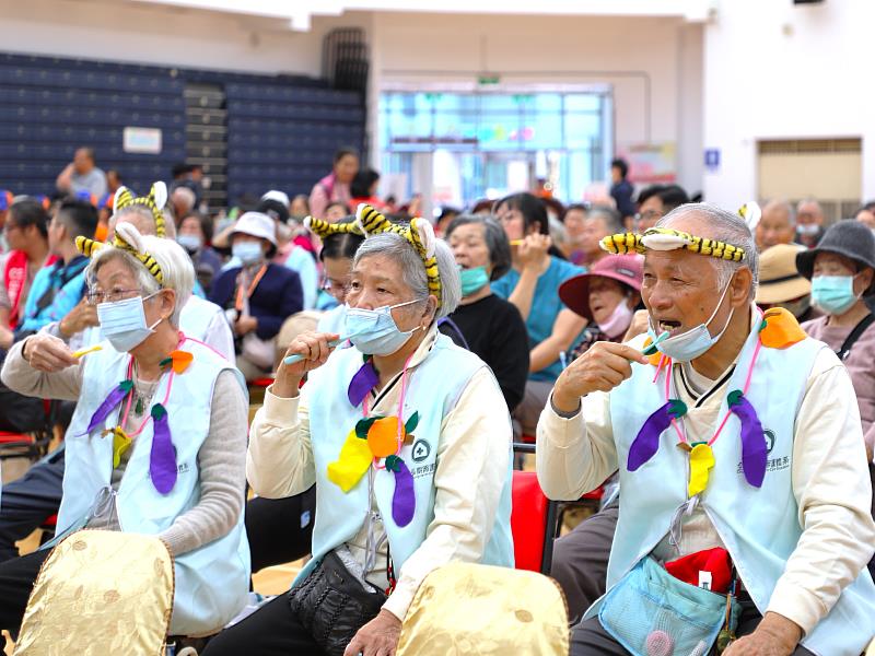 「嘉有好牙笑C嘻」嘉義縣導入智慧科技 打造長輩口腔健康新生活