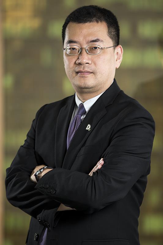 圖三、東吳資科系第106級校友、智能醫學科技股份有限公司人資長戴師勇。