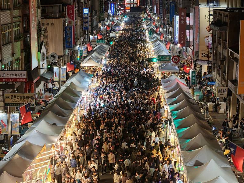 0_嘉義市迎接2026全嘉藝起來跨年 黃敏惠市長與25萬人共同倒數 (5)