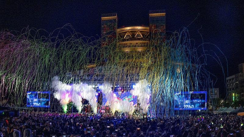 0_嘉義市迎接2026全嘉藝起來跨年 黃敏惠市長與25萬人共同倒數 (2)