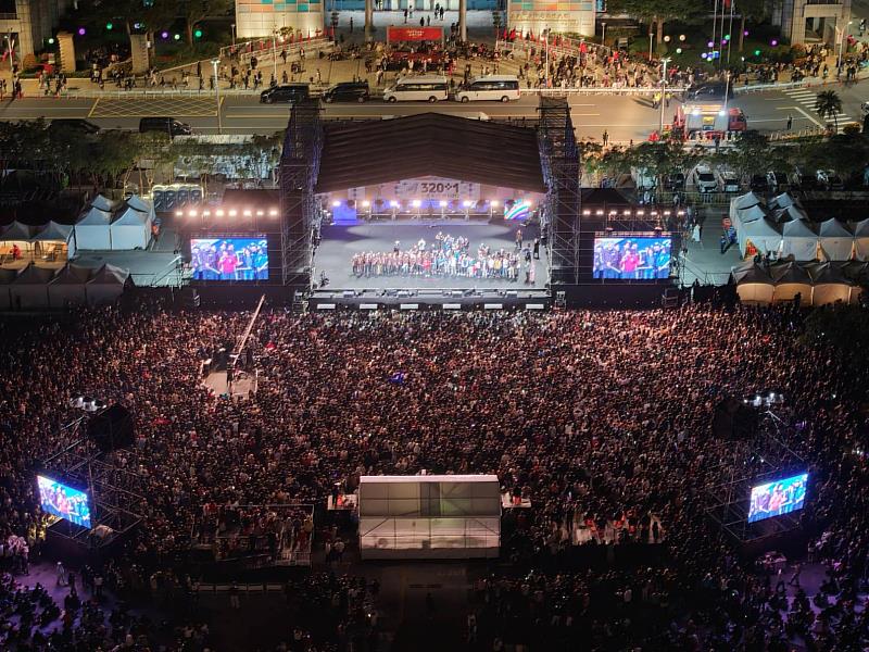 0_嘉義市迎接2026全嘉藝起來跨年 黃敏惠市長與25萬人共同倒數 (6)