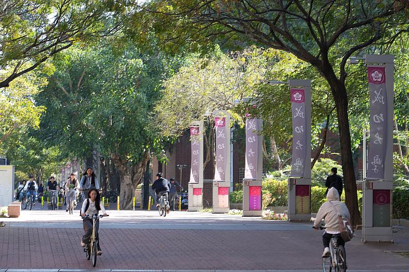 成大115學年度碩士班報考近1.8萬人冠全國