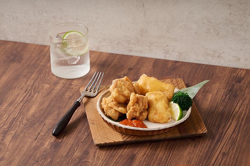 自即日起至2月28日期間,憑官網或官方粉絲團指定活動畫面,到全台「陶板屋」內用消費2客套餐,每桌即招待「酥炸天婦羅拼盤」1份。