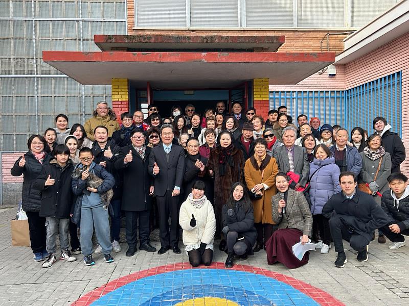 全體出席人員合影。