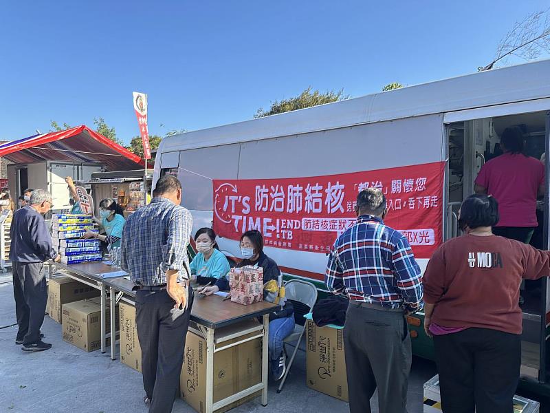 番路、中埔衛生所攜手玄武宮冬季送暖 推結核X光與婦癌篩檢