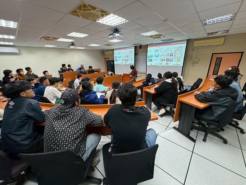 角色扮演與小組討論讓同學從更多角度思考生命困境，也強化面對科技議題時的價值判斷。