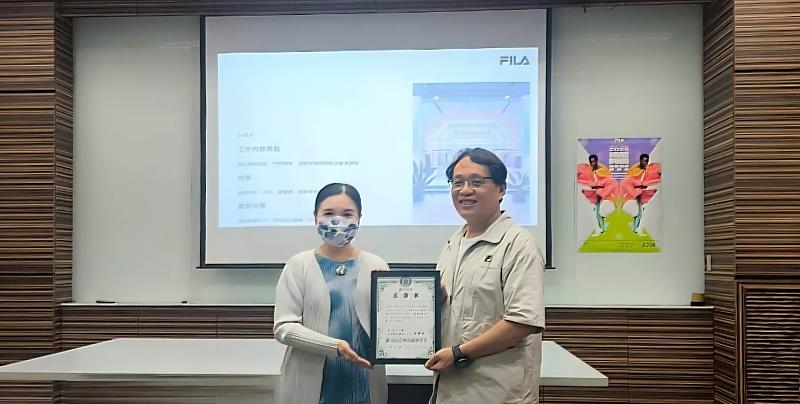 柯新進協理分享職場與實習機會。