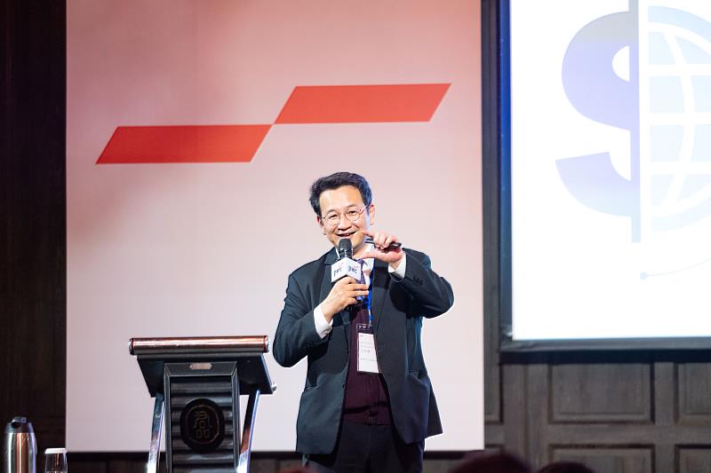 禾榮科技股份有限公司總經理暨漢民科技股份有限公司董事長特助沈孝廉分享如何透過併購策略提升企業競爭力。