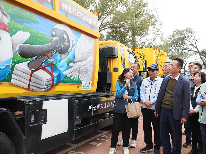 嘉義縣美化清運車融入在地特色，打造獨特風貌。