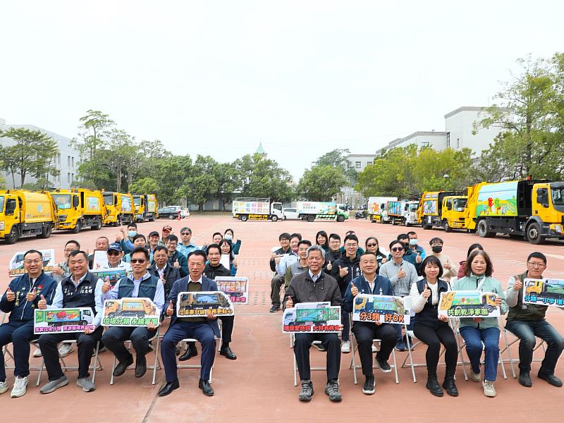 嘉義縣美化清運車融入在地特色，打造獨特風貌。