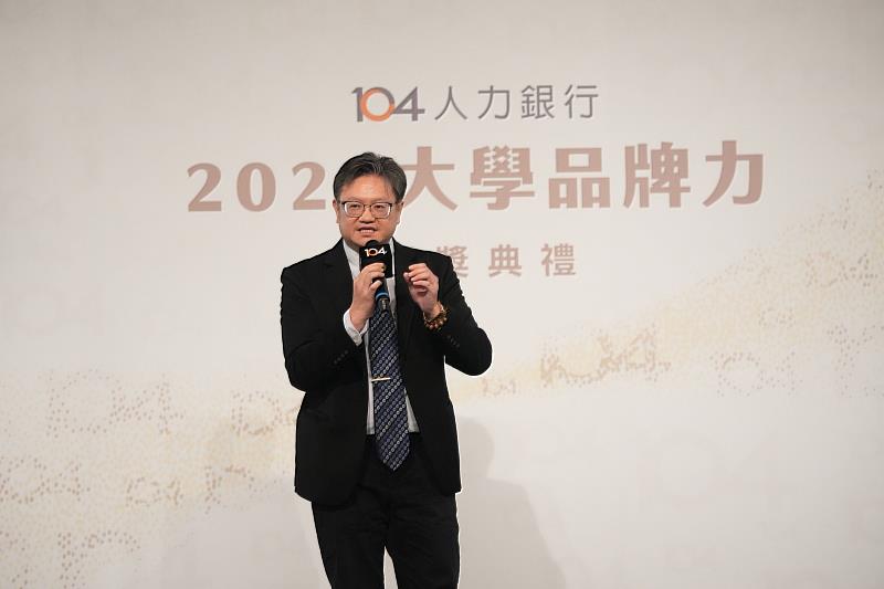 李宇翔主任秘書以「十全十美」為主題，從1到10細數中央大學的品牌特色，讓與會貴賓印象深刻。