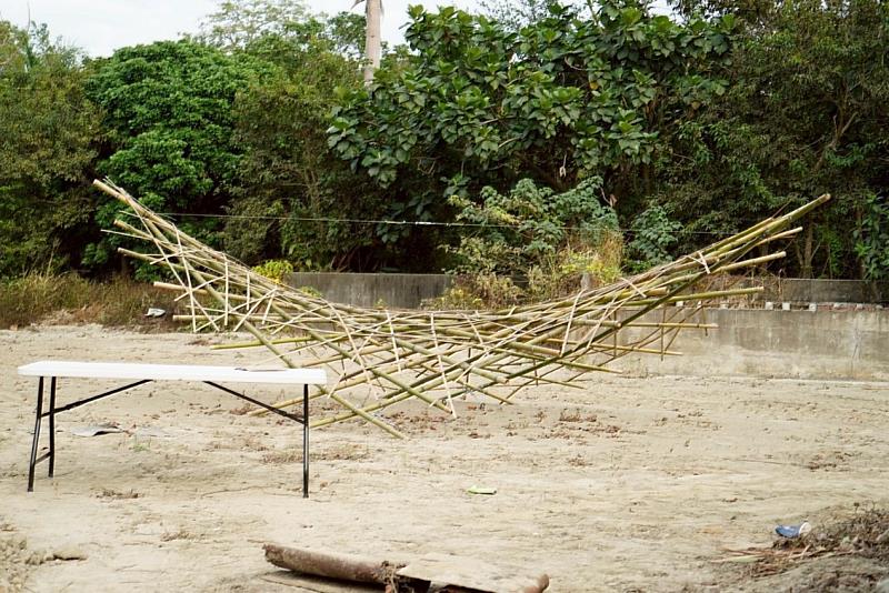 4. 兩端未定、大專組－銅獎、銘傳科技大學作品。