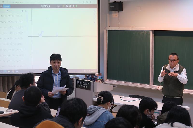 臺南大學應用數學系舉辦「微積分創意繪圖成果發表會」，由黃印良老師指導學生運用DESMOS工具將數學概念視覺化，並邀請國立成功大學數學系舒宇宸教授蒞臨指導評審。