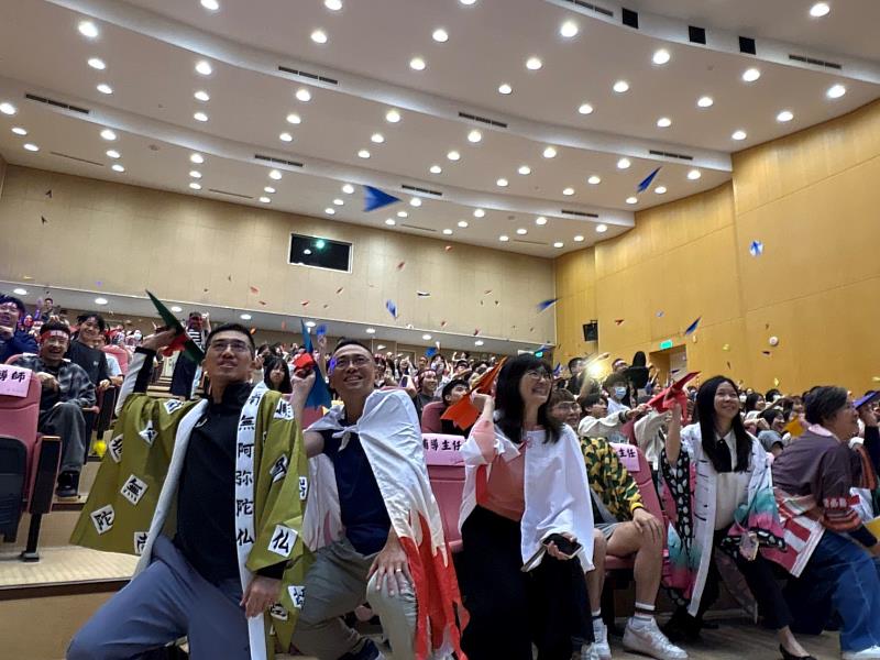 建功高中辦理高三學測祈福暨誓師系列活動，希望陪伴學生自信迎戰學測