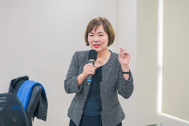 文藻孫慧芳校友希望自己的捐助能發揮「拋磚引玉」的作用，鼓勵更多校友回饋母校，讓學校在新世代教育浪潮中持續領航。