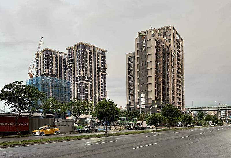 二重重劃區位於新北第一圈，街道整齊、屋齡新穎，獲得消費者青睞。