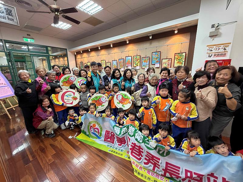 柿子染出番路美學 醫事C據點推動長幼共學溫暖登場