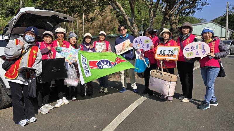新竹救国团「扶弱送爱、传爱臺湾」全国公益连线活动 与新埔华山行动走入社区关怀弱势家庭