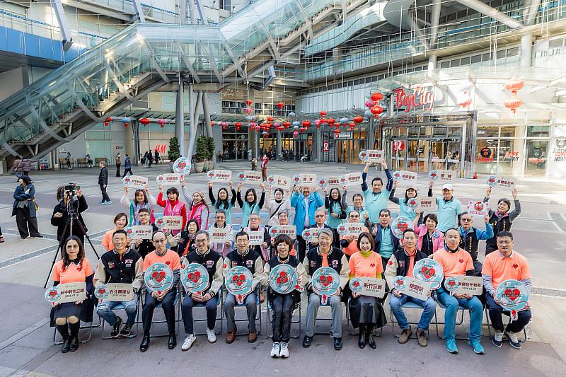 台大EMBA全球捐血馬拉松盛大展開 串聯5大洲、30個城市