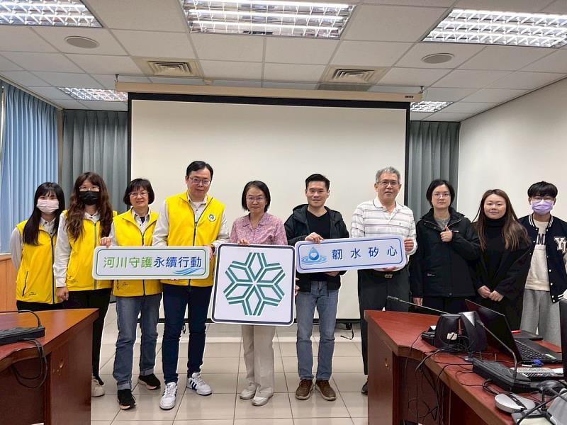 「韌水矽心：河川守護永續行動」啟動會議與會人員合影，企業、學界及基金會齊聚，展現跨界合作決心。