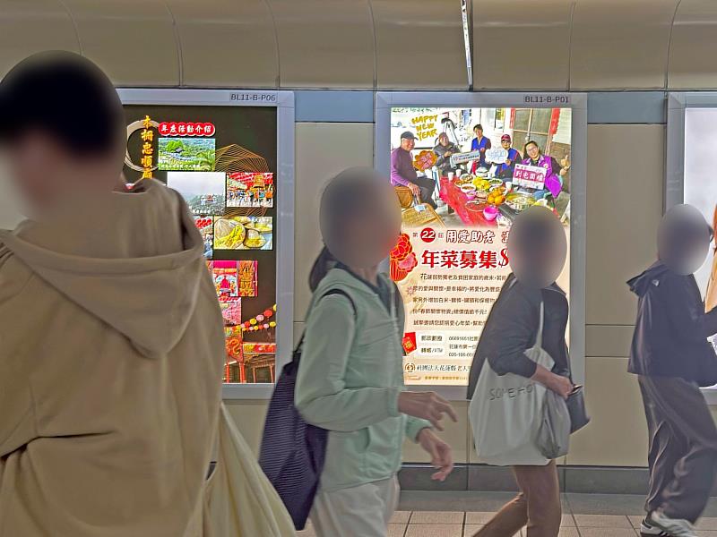 資深媒體人謝卓燁推動城市公益燈箱行動，助力刊登由「社團法人花蓮縣老人暨家庭關懷協會」發起的「年菜募集」公益廣告。（台灣摩菲爾提供）