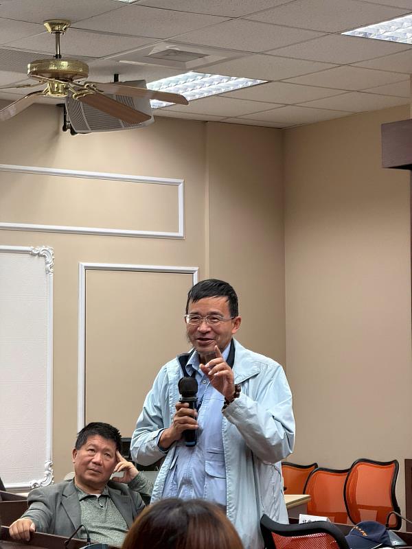 南華大學舉辦和平遊程設計比賽，中正大學歷史系蘇全正教授講評。