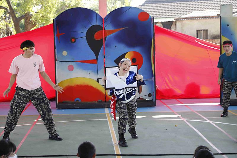 「紙風車青少年反毒戲劇工程－拯救浮士德計畫」校園巡演