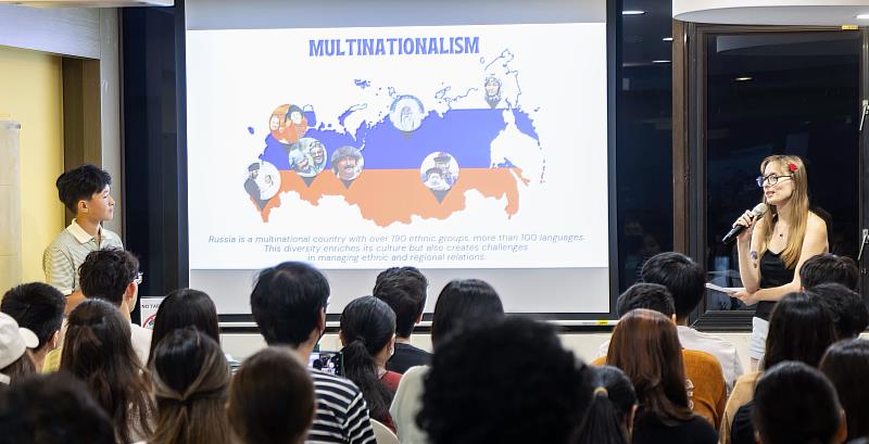 全英語授課培養職場英語口說與大型專案簡報能力。（圖／淡江大學提供）