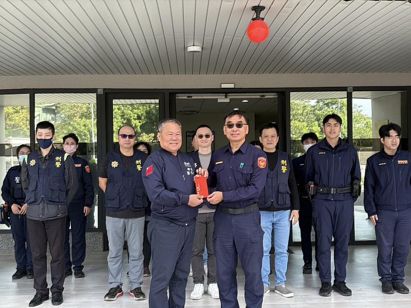 卑南鄉長郭宗益慰問警察同仁 感謝堅守崗位守護鄉里安全