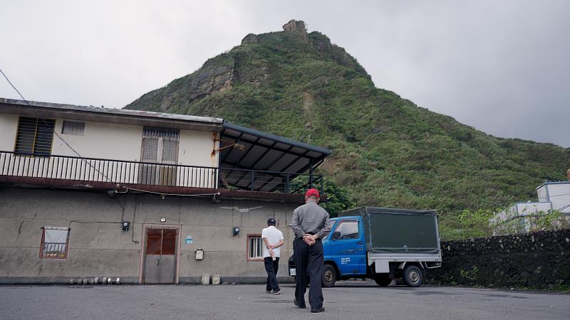 《最後的青草藥》勸濟堂廟務人員到南雅尋找青草藥路徑。