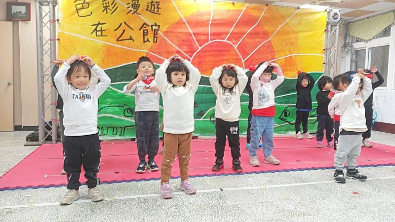 精彩的舞蹈表演。