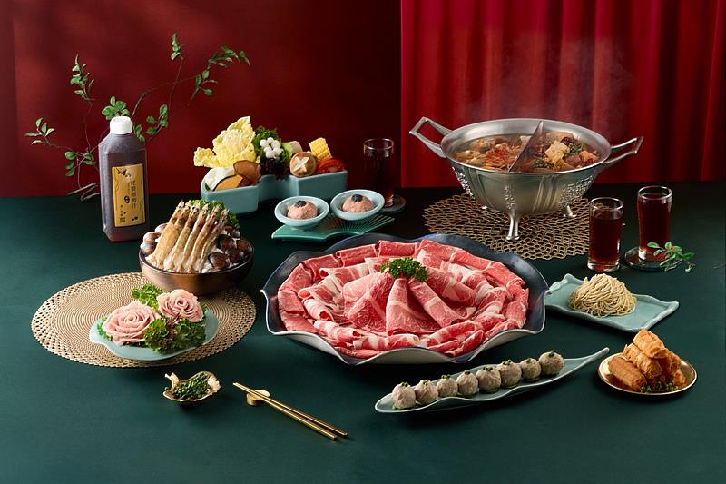 驕宴美饌4人歡聚宴外帶套餐，可任選2種湯底，還能品嚐新品松露和牛滑。