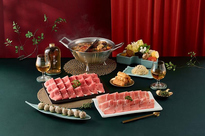 1月底前外帶指定套餐，再加菜特選豬梅花，在家開涮份量十足。圖／王品集團提供。