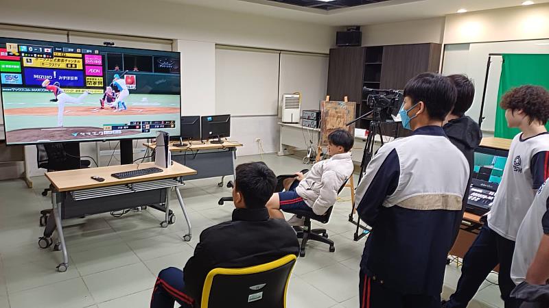 私立大同高中資處科同學體驗遊戲設計「從概念到產出」的完整流程。