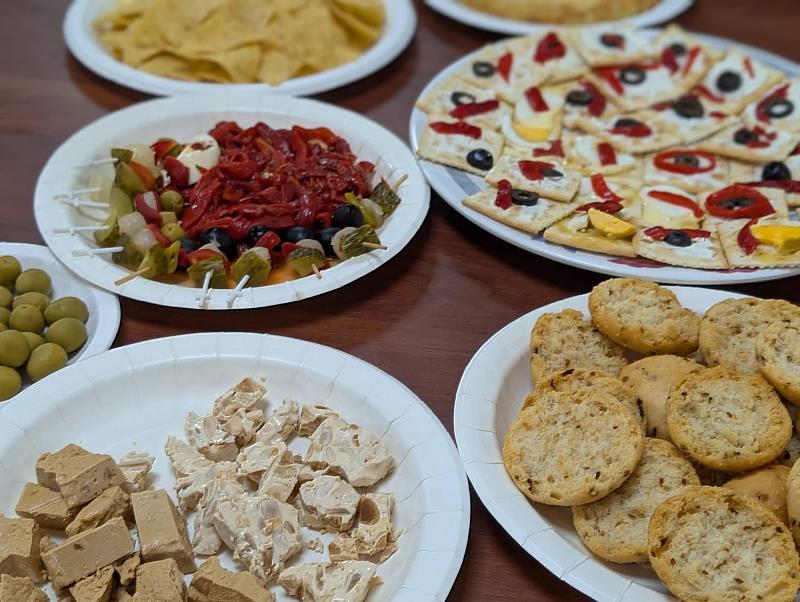 由文藻西文系準備的Tapas（開胃小菜）。