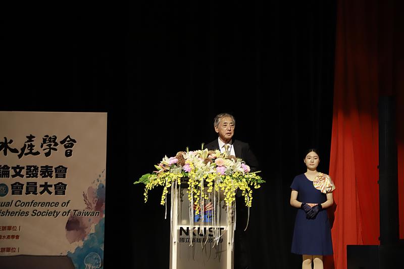 長崎大學名譽教授萩原篤志以「餌料生物在養殖系統中的關鍵角色」為主軸，提出養殖系統與種苗生產的重要學術觀點，協助與會者從不同面向掌握國際研究趨勢。