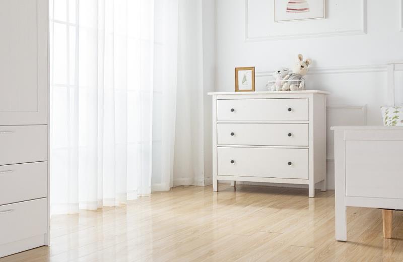 信義居家觀察，更換木地板近年居家輕裝修選項，施工時間短，即使在有限預算下，也能有效提升居家整體質感，CP值很高。