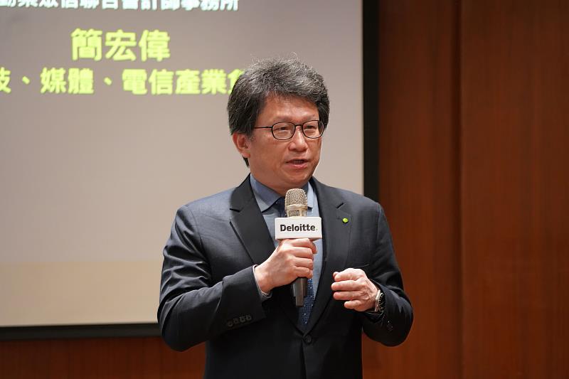 勤業眾信科技與轉型服務資深執行副總經理簡宏偉