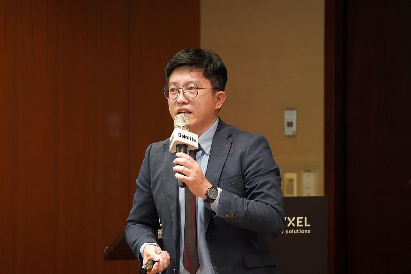 勤業眾信科技與轉型服務協理黃煒傑