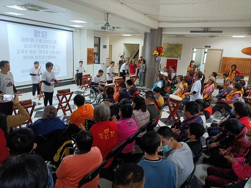 和樂獅子會寒冬送暖 捐助若竹兒教育基金會31萬元