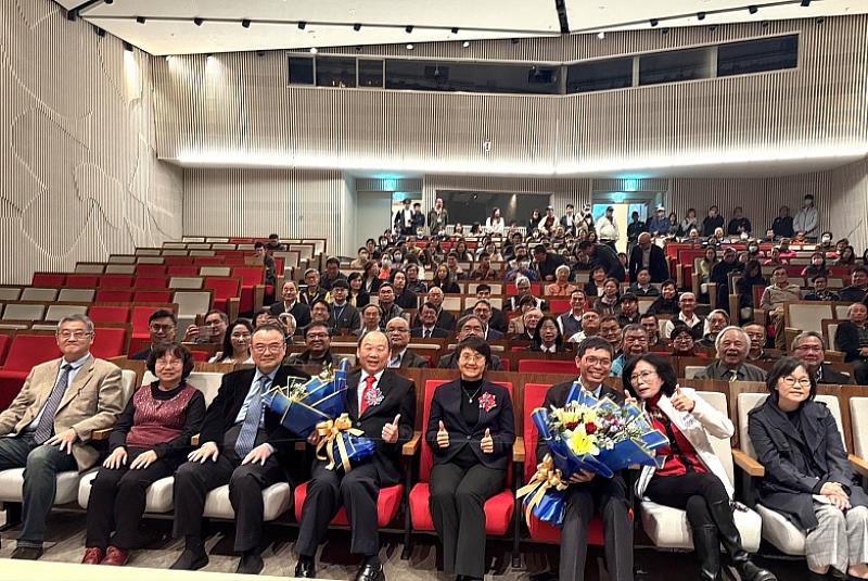 客家文化深耕傳承 謝勝信接掌客發中心續譜新局－與會貴賓合影。