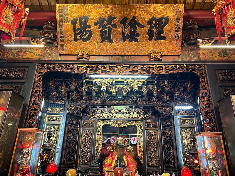 新竹都城隍公爺277週年聖誕千秋暖壽大典，邱臣遠副市長到場祝壽。