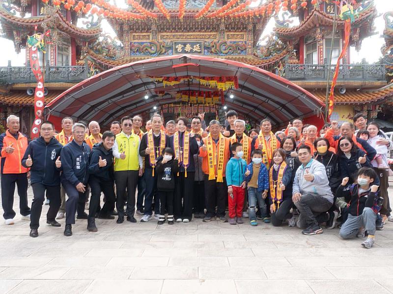 新竹市香山聯合慶成祈安圓醮大典登場，高虹安市長前往長興宮與延壽宮祈風調雨順、國泰民安。