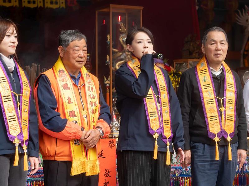 新竹市香山聯合慶成祈安圓醮大典登場，高虹安市長前往長興宮與延壽宮祈風調雨順、國泰民安。